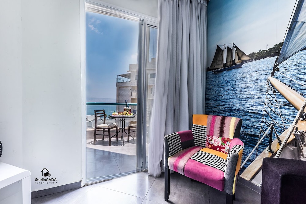 Luxury Apartment by Lake Kinneret