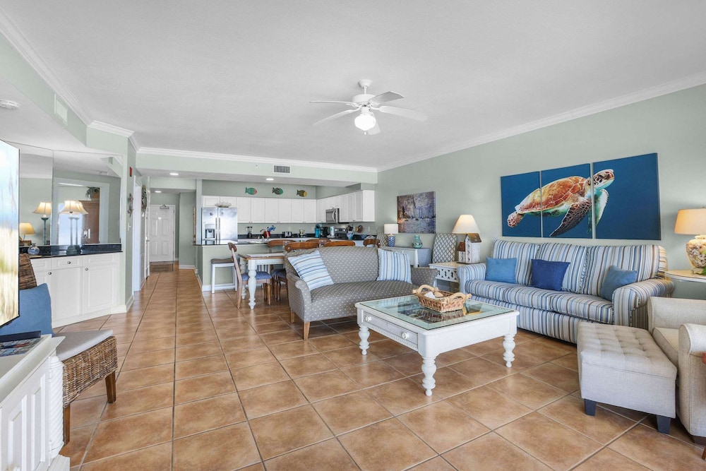 Admirals Quarters 508- Luxury Beachfront Condo 3 Bedrooms 3 Baths 5th Floor