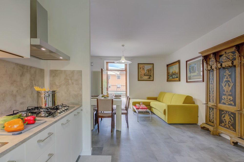 Boutique Terrace Apartment In The Center