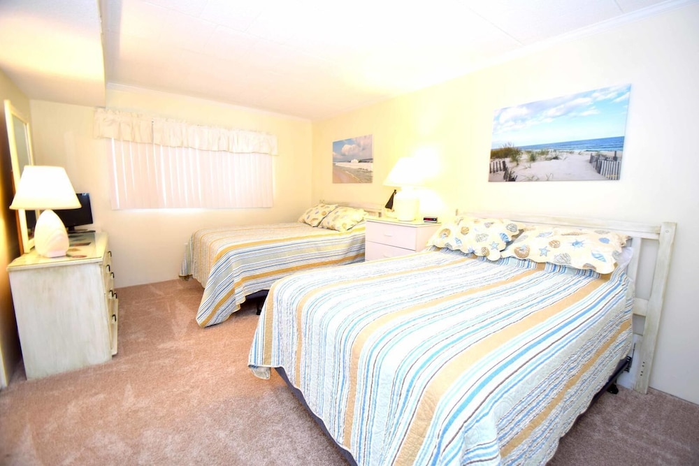 Ocean Hideaway 207 2 Bedroom Condo by RedAwning view 2