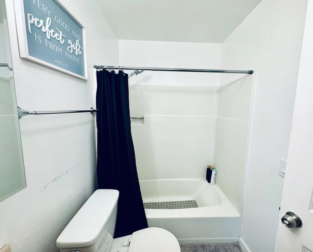 Comfortable 4BR Heart Downtown SJ Central AC Sjsu