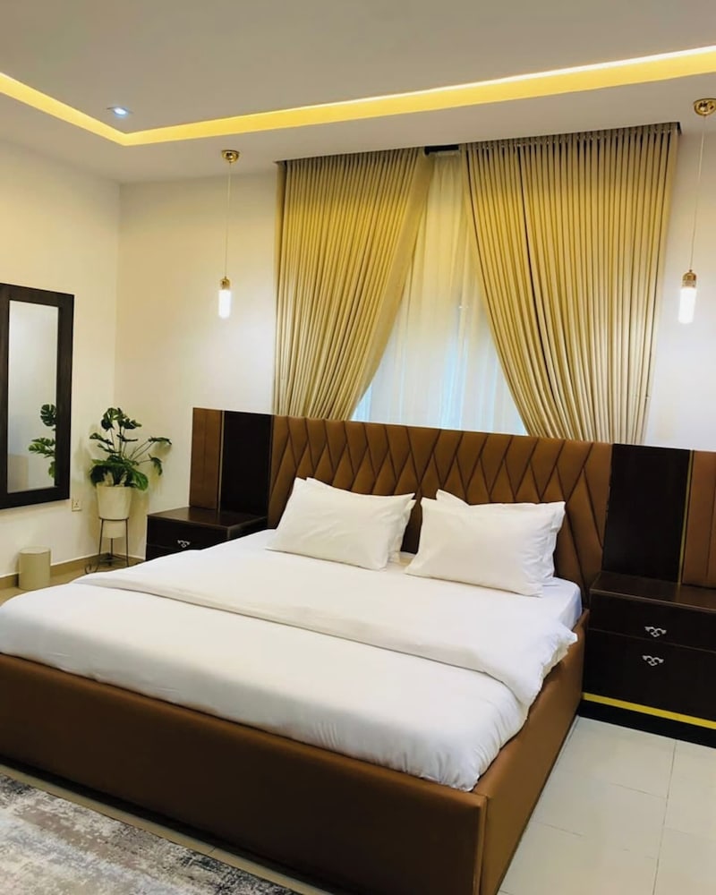 Konar Apartment