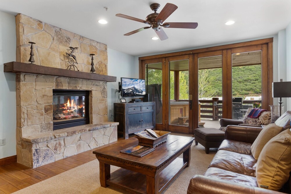 Trail's End Lodge at Deer Valley Resort - Two Bedroom Residence with Den and Spa #202 2 Condo