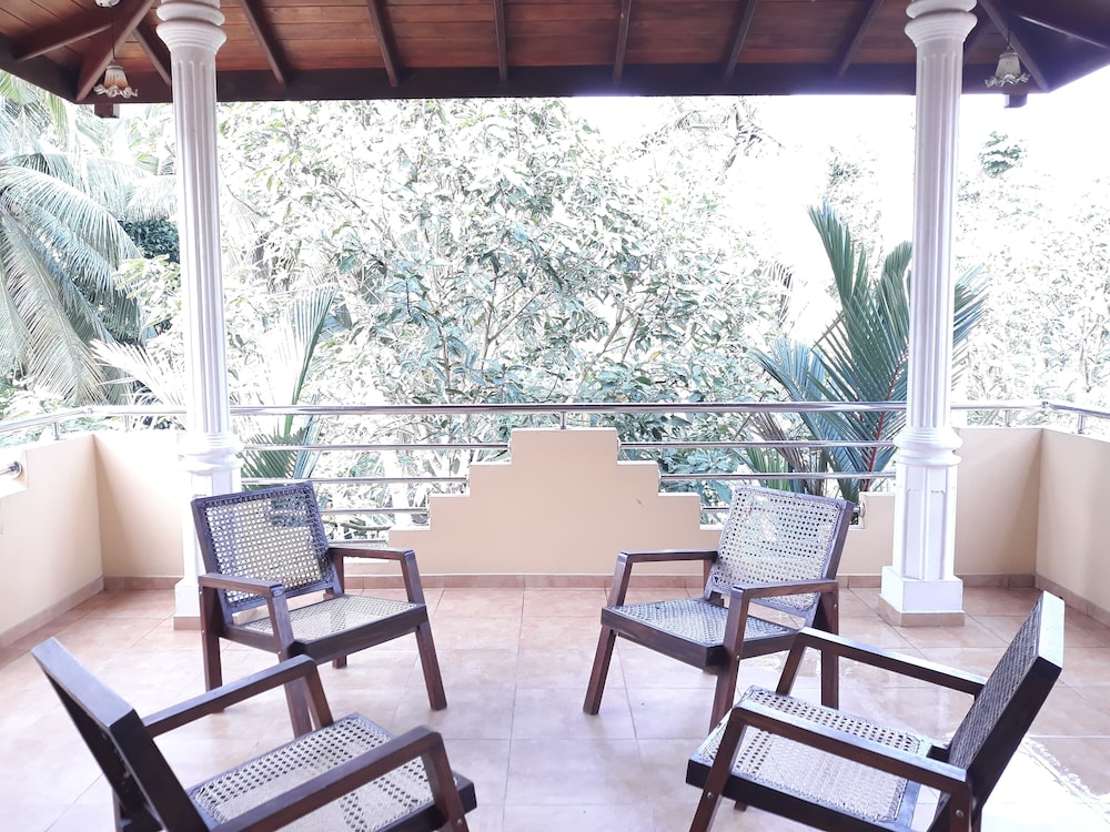 Vinses Villa in Hikkaduwa