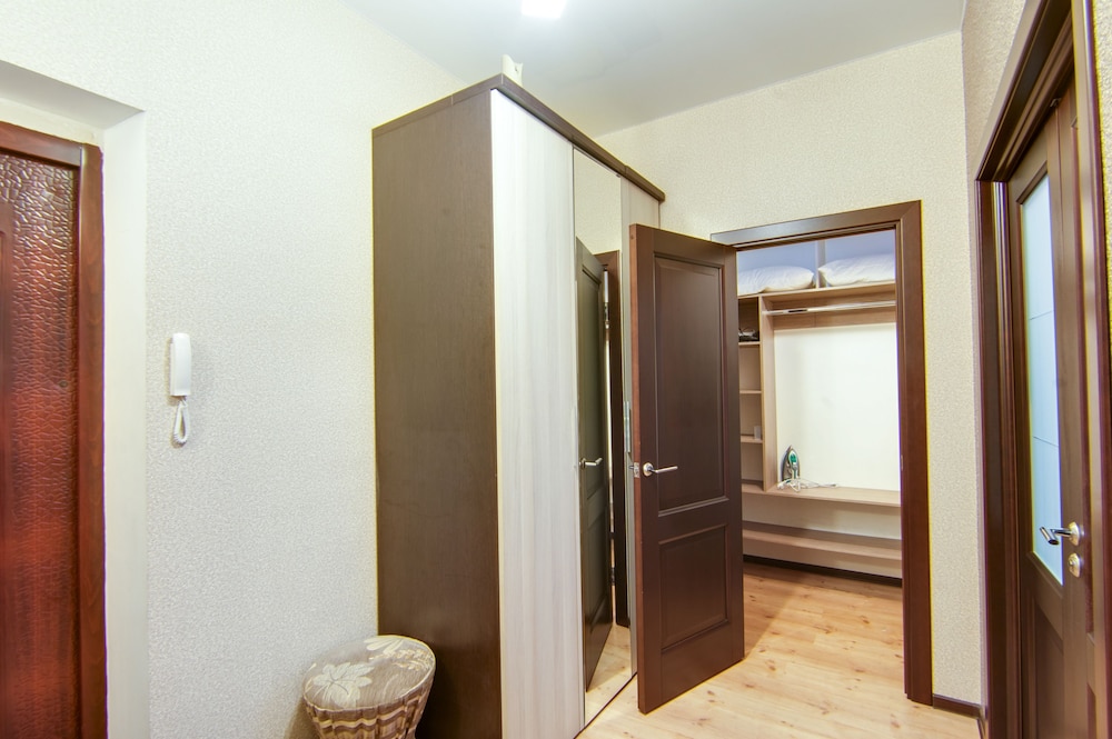 Aura Apartments