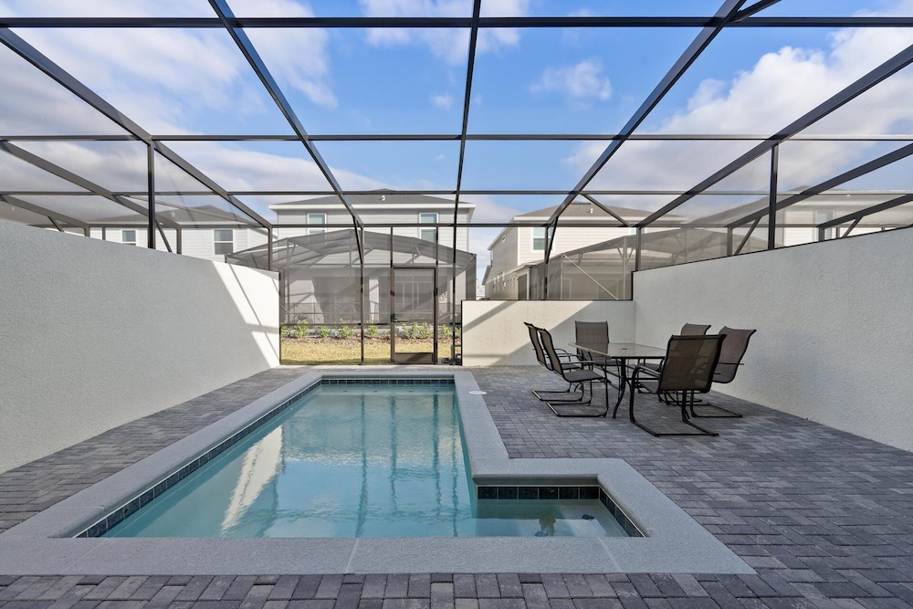 Windsor Cay Resort 5 Bedroom Townhome with Pool 5 Townhouse