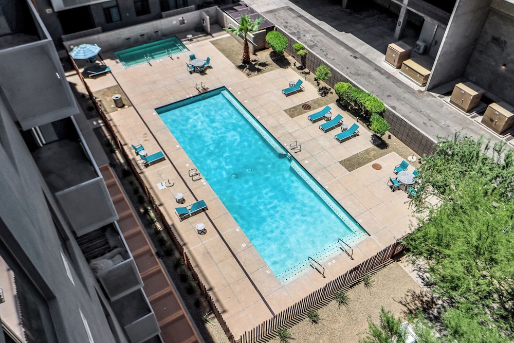 Phoenix Urban Luxury Escape
