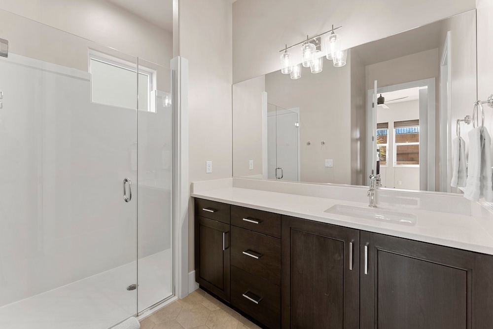 Villa #01 At Bloomington Country Club 3 Bedroom Condo