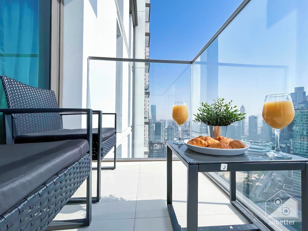 Luxurious 2B Apartment at Burj Crown Downtown