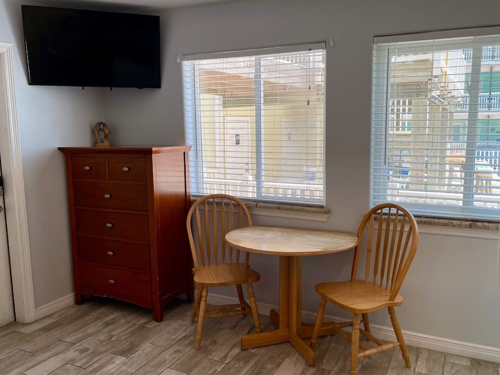 Beachgate Condo Suites And Hotel 211+212+213 3 Bedroom Condo