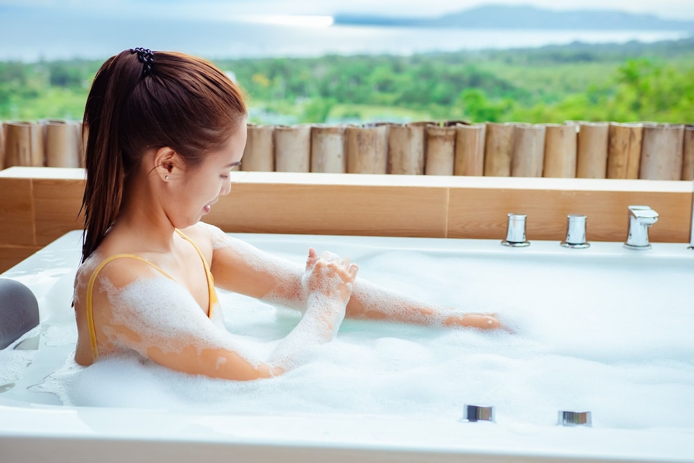Marqis Sunrise Sunset Resort and Spa