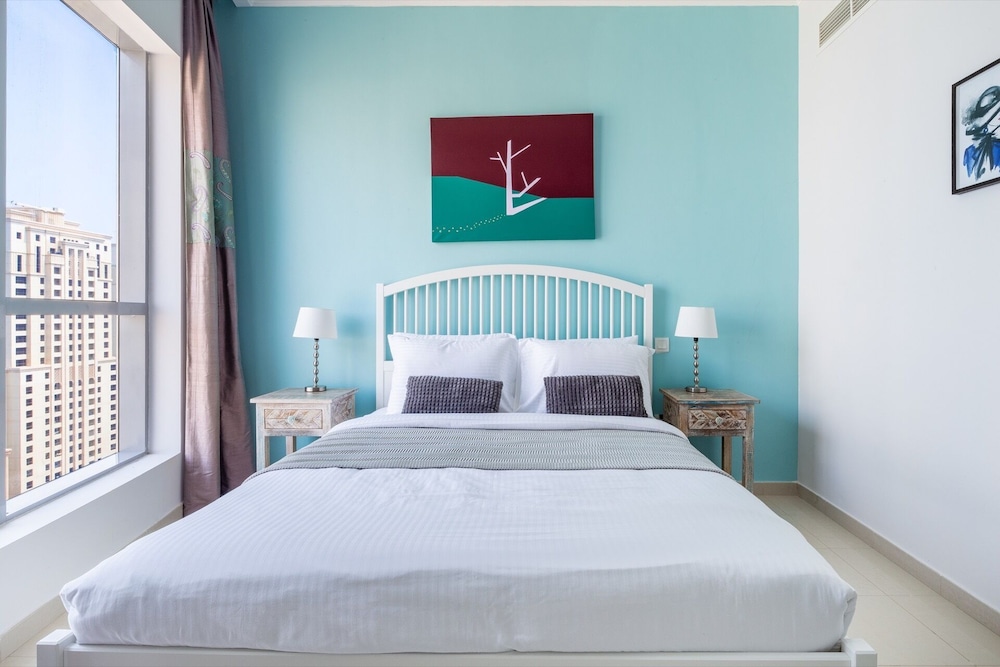 Mesmerizing 2BR Apartment in Dubai Marina