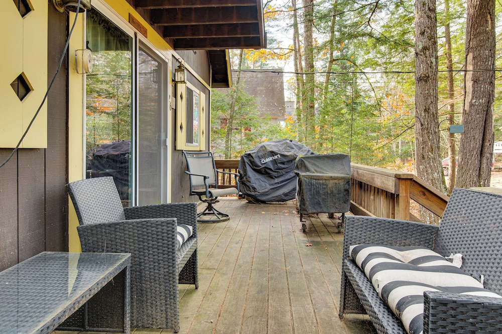 < 1 Mi to Lake Winnipesaukee: Family Winter Escape