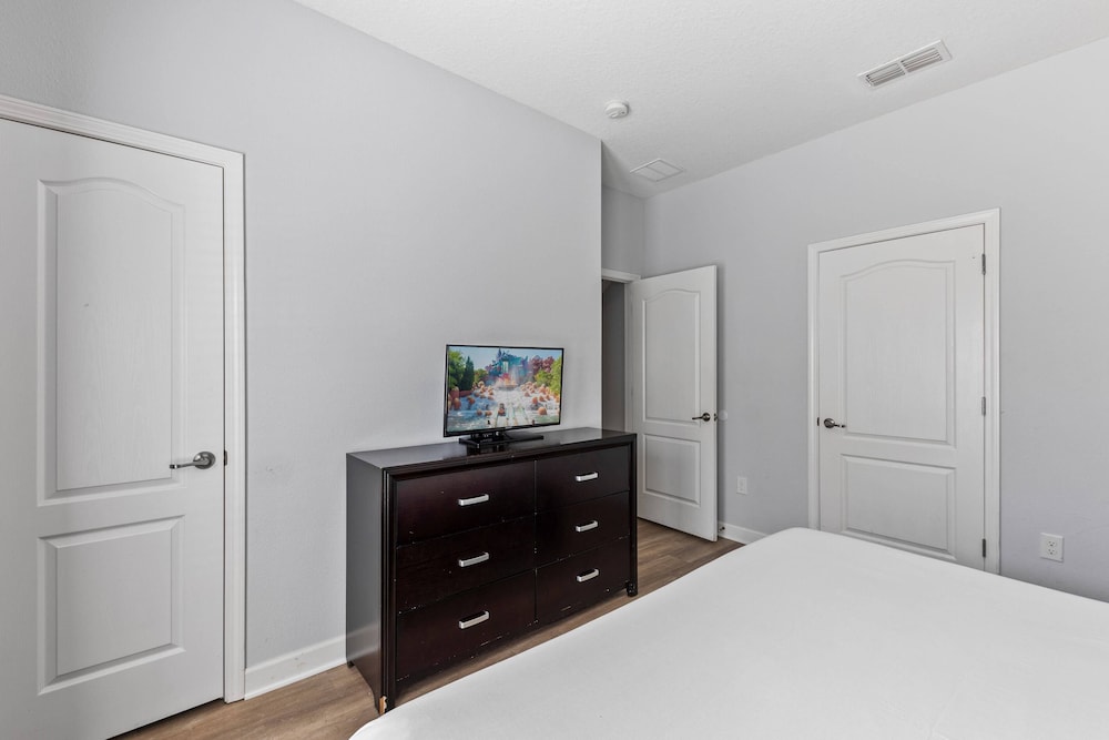 8893 Candy Palm Road