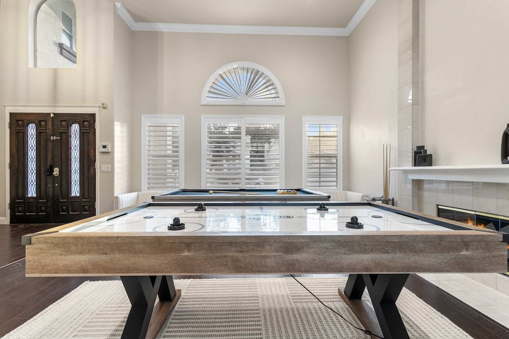 Luxury Pool Home w Theater Games Mountain View