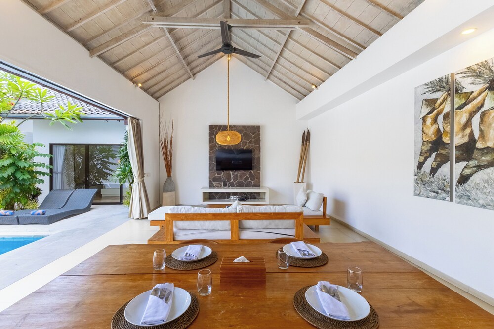 Villa Anakula 3 by Pertama Management