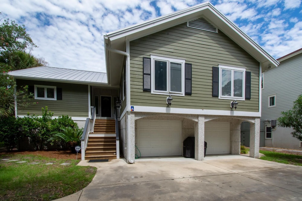 111 Cardinal Crest view 5