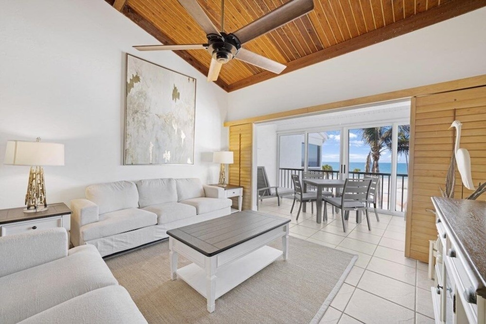 South Seas Beach Villa 2538 3 Bedroom Condo
