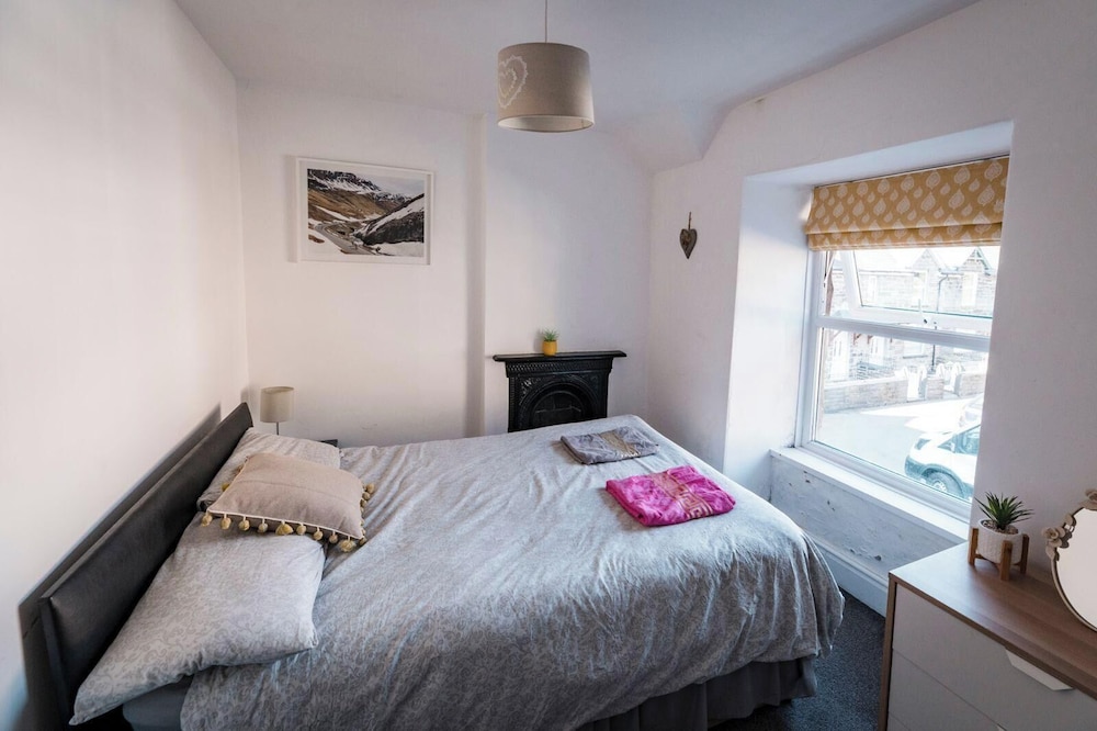 Park Square Retreat in Blaenau