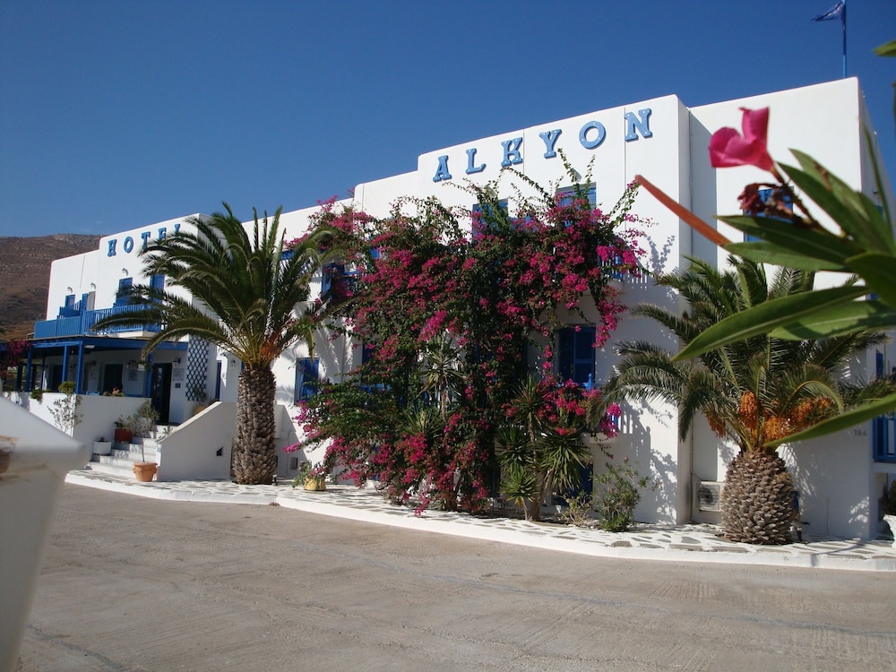 Hotel Alkyon - Image 1