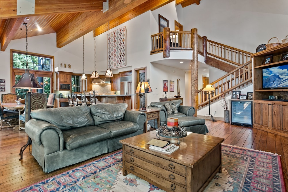 Bellemont Home at Deer Valley Resort - 6 Bedroom Home with Hot Tub #8 6 Home