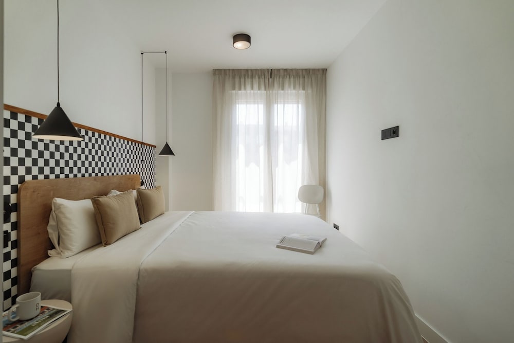 Via Monte Apartments
