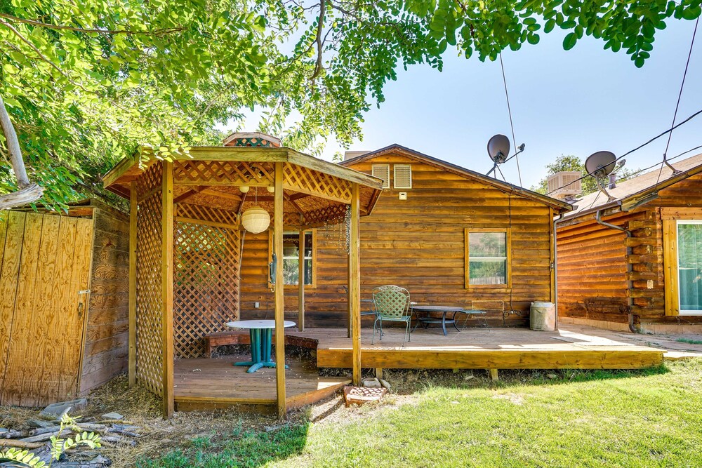 Charming Moab Cabin < 2 Mi From Main Street view 5