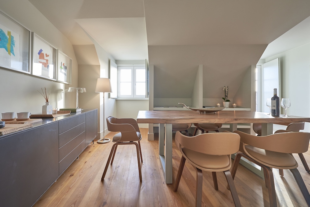 Lisbon Five Stars Apartments - Bica 246