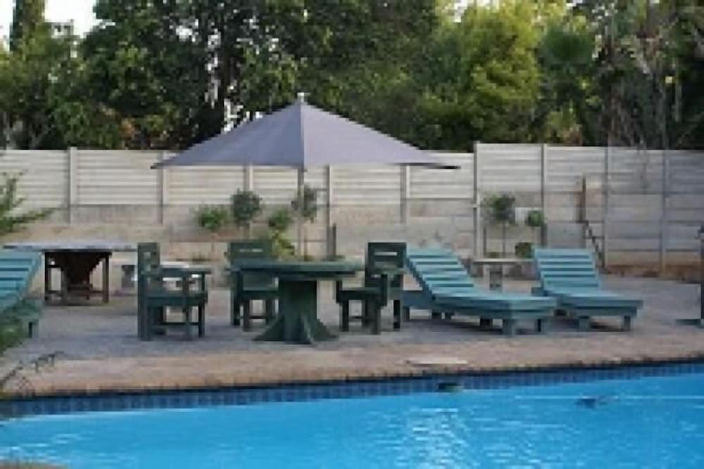 Emerald Guesthouse