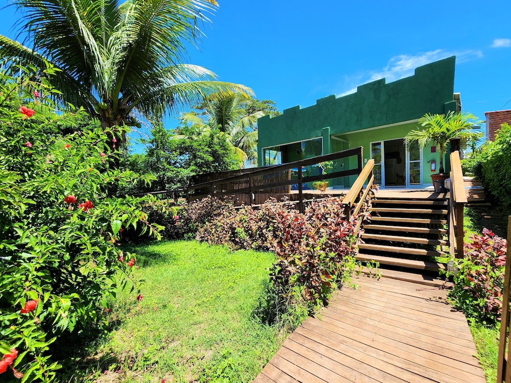 Hotel Pousada Noronha praia - Image 1