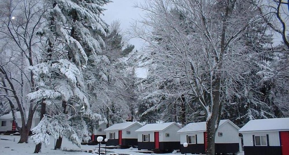 Spring Hill Motel