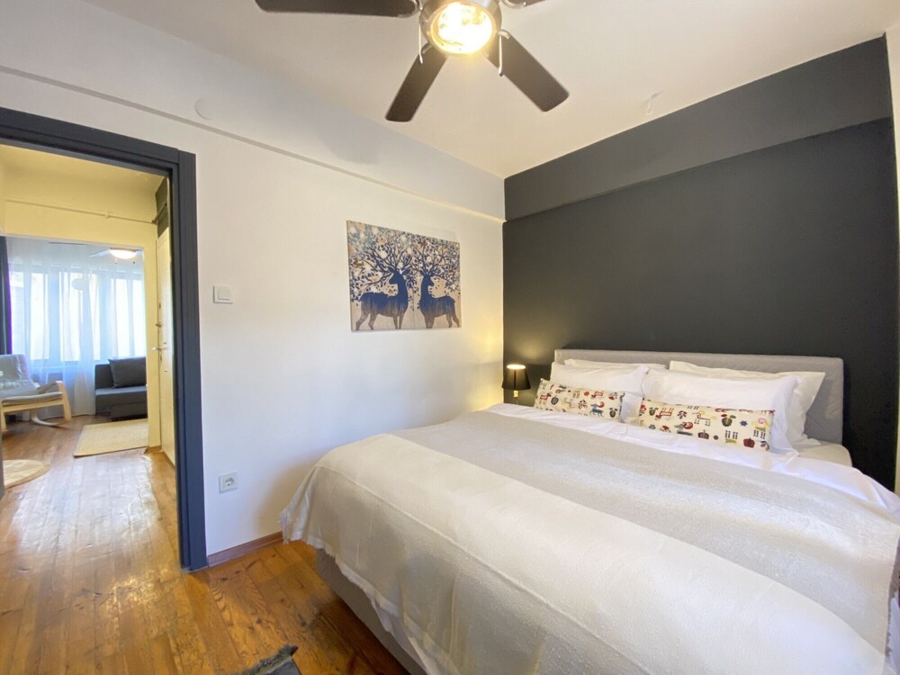 Chic Flat With Balcony in the Heart of Beyoglu