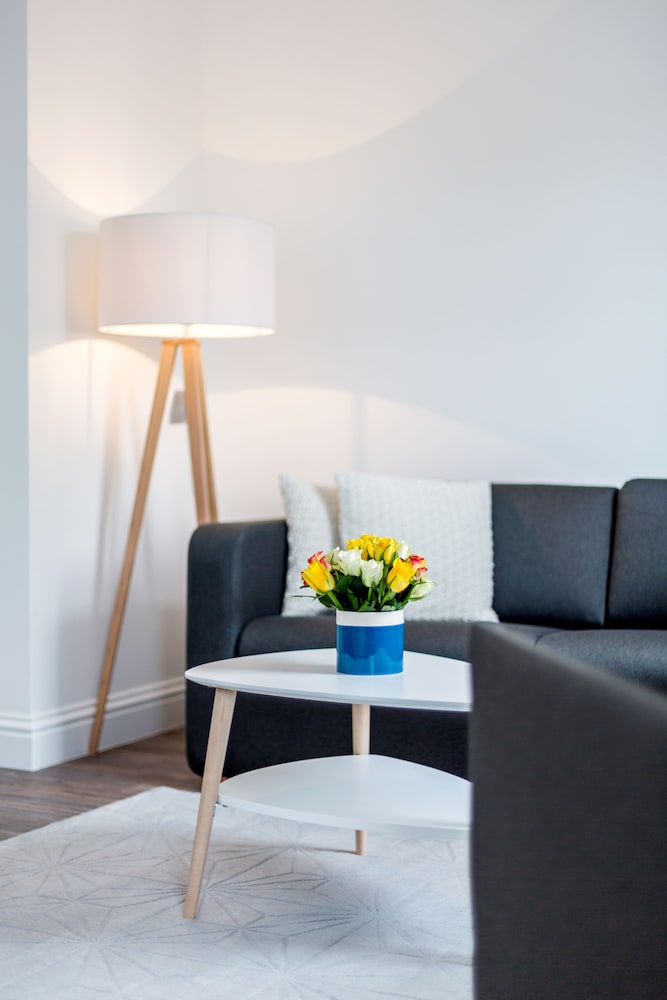 Soho Apartments by BaseToGo