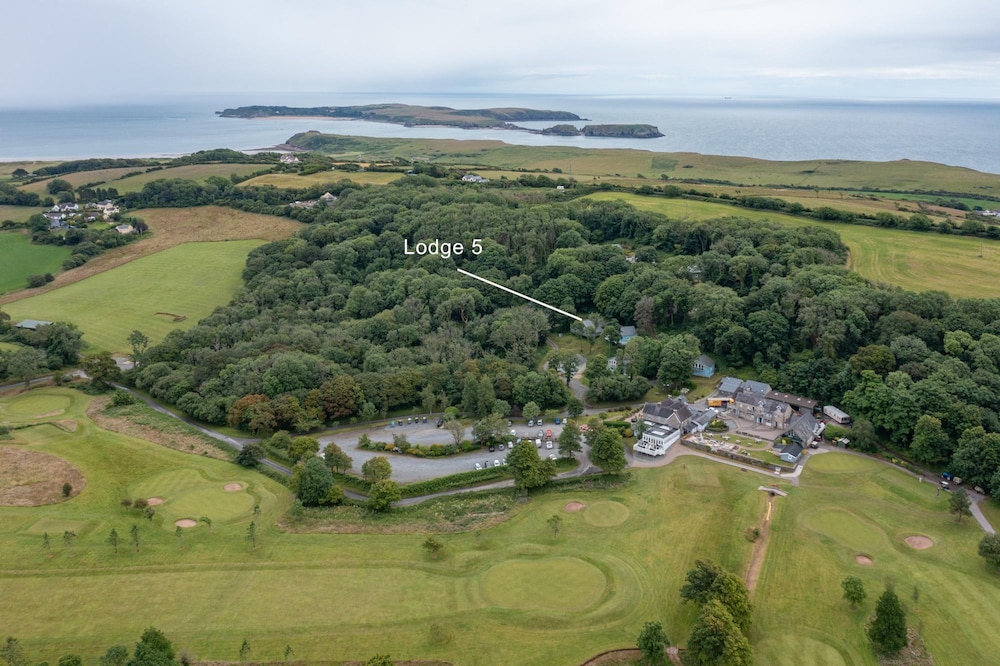 Lodge 5 Longbury - Luxury Lodge Woodland Views Restaurant and Spa Facilites