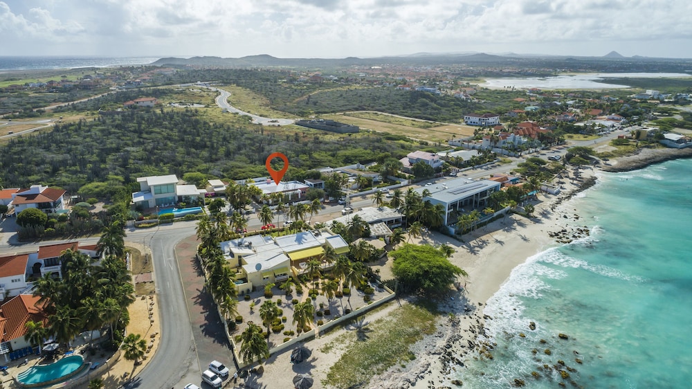 Boca Catalina Modern Villa