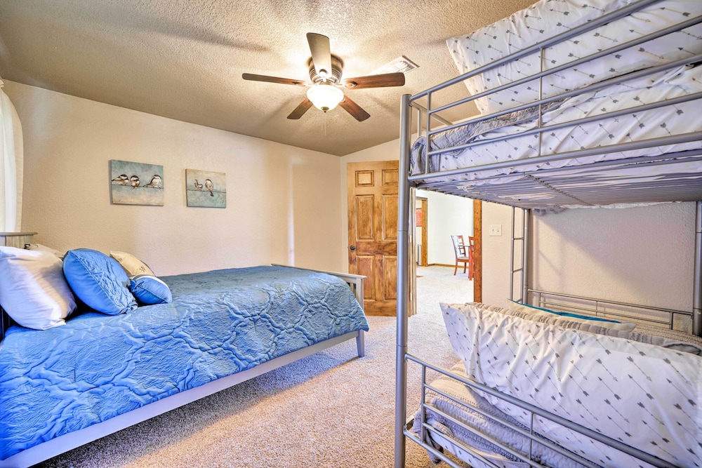 McAlester Vacations - Mcalester Cottage w/ 30 Private Acres  Ponds! - Property Image 4