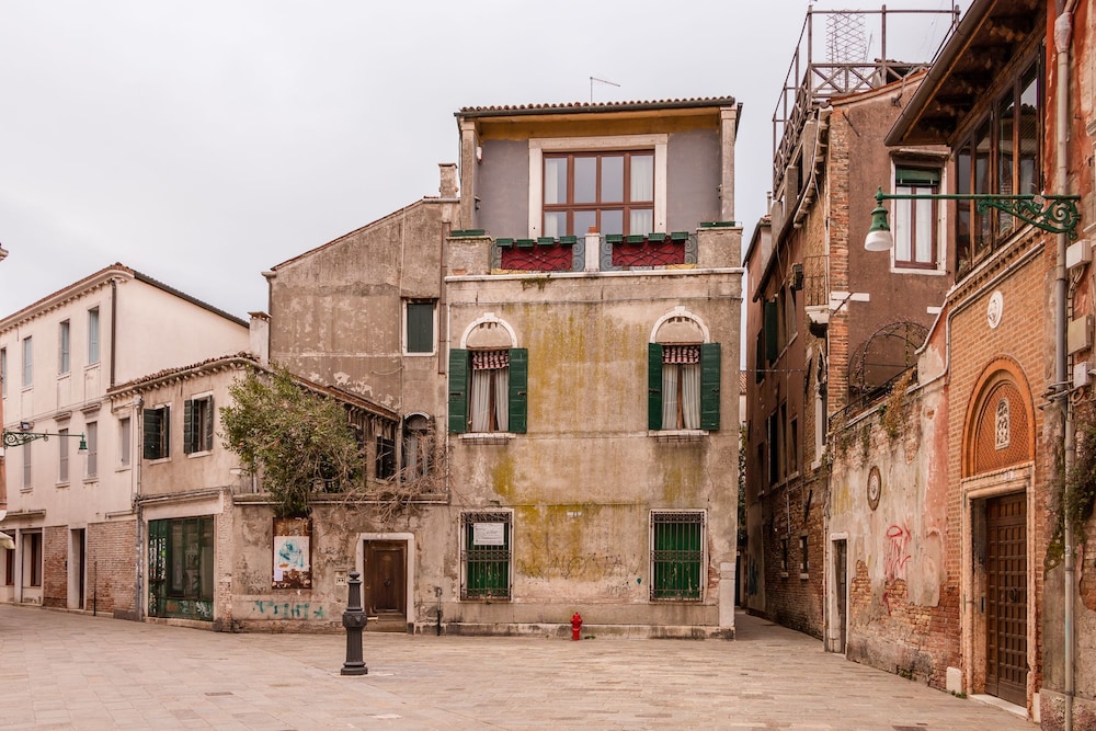 Ca' Barbo Romantic Apartment in Venice