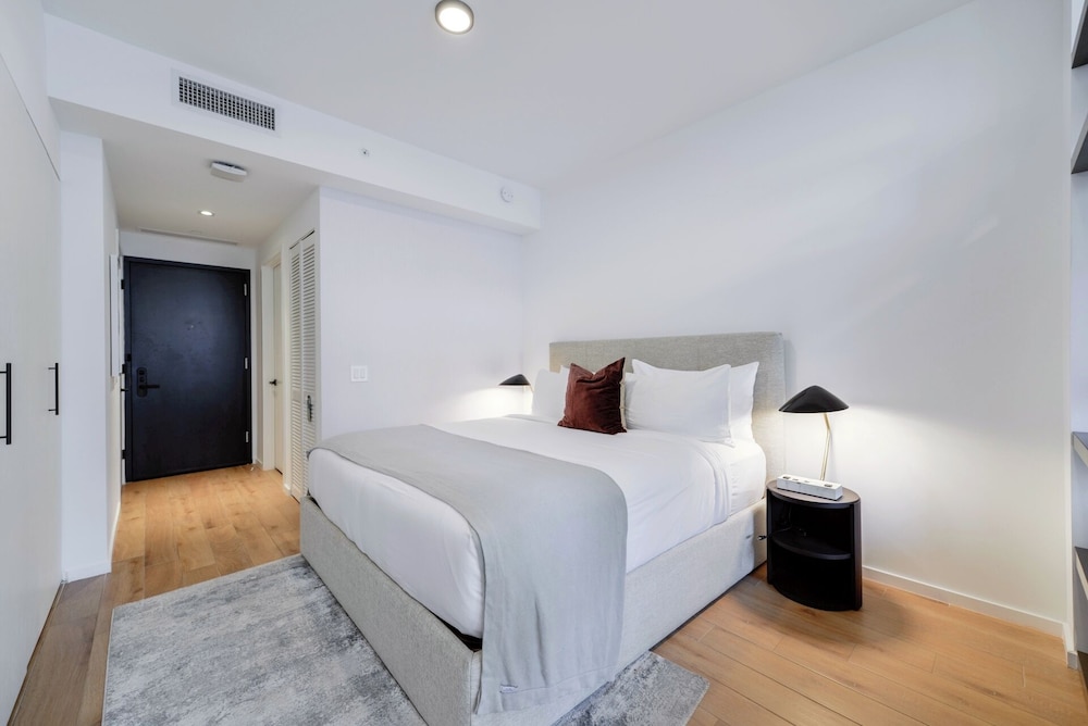 Incredible top floor studio with view