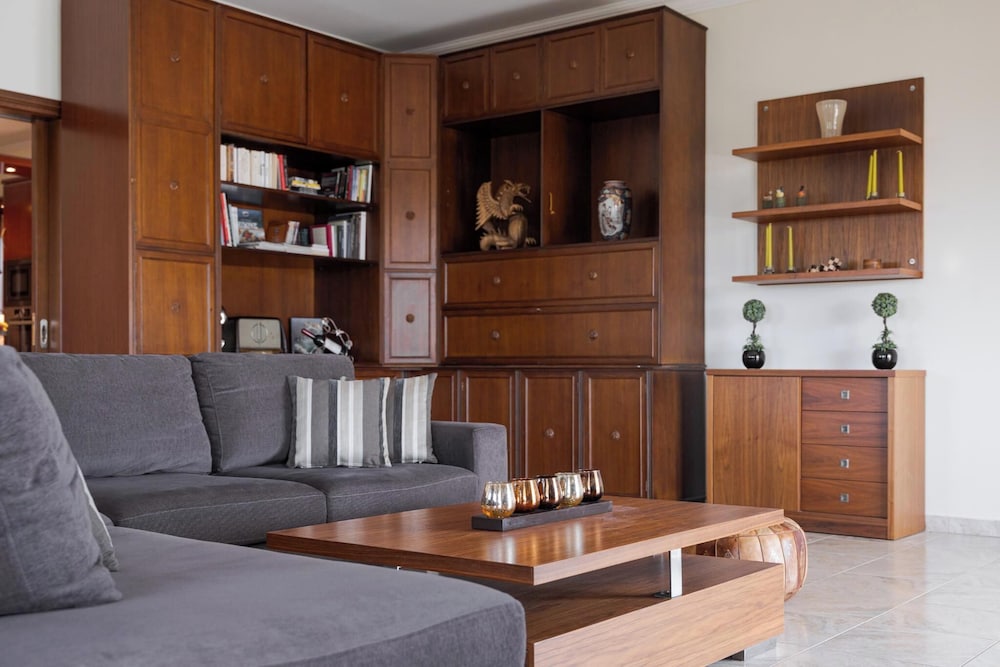 Ema's Guest House