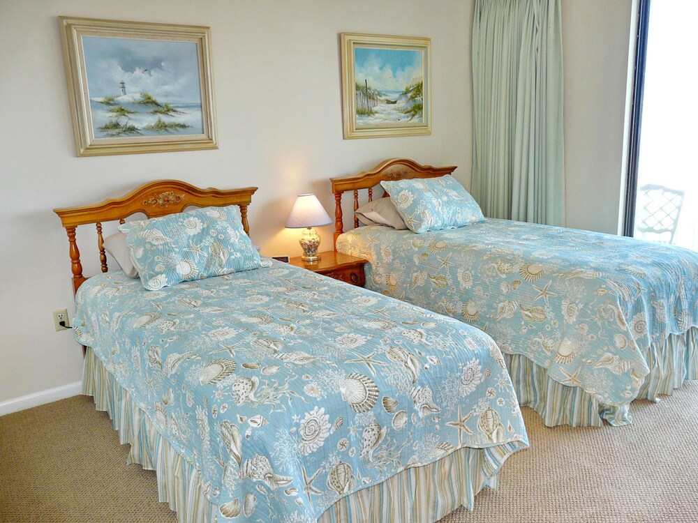 Beachfront Condo With Pool and Ocean View From Balcony view 4
