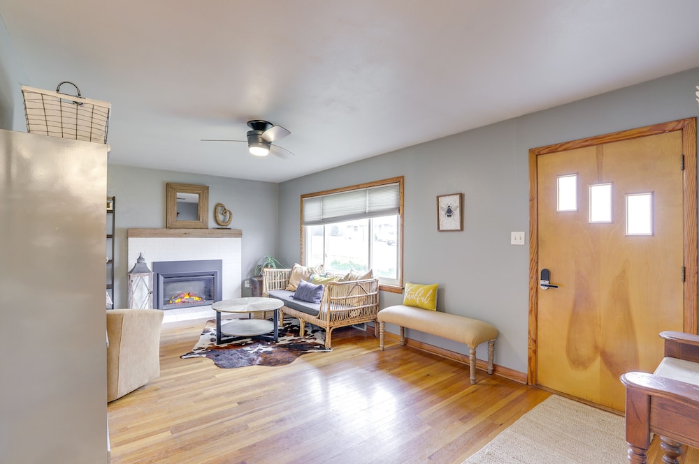 Charming Arnold Home w/ Patio  Chicken Coop! - Property Image 9