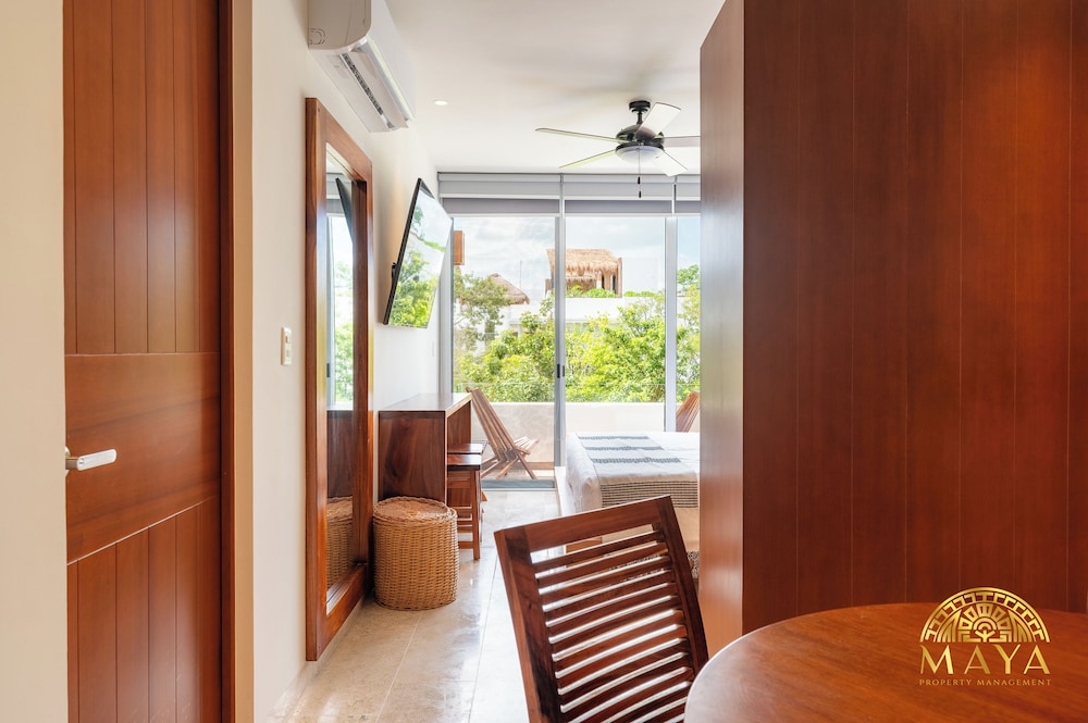 NHOA 303A Lux 2BR Pool View Aldea Zama