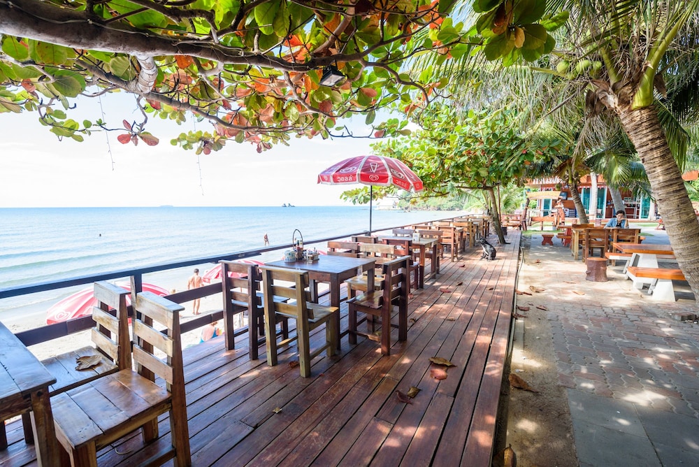 Baansuan Aokhai Beach Resort