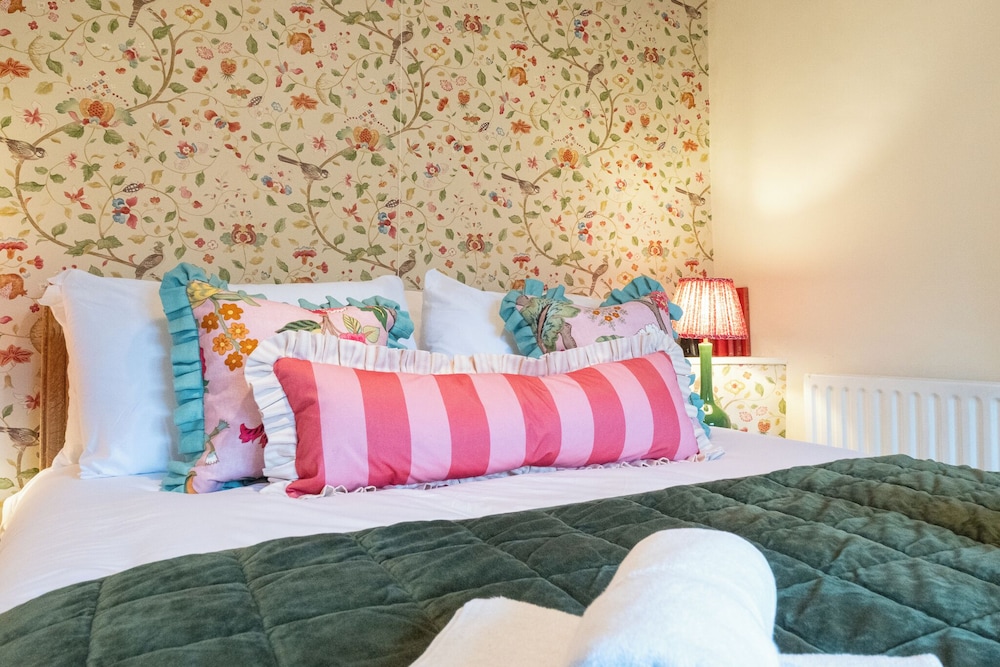 Beautiful 2BD Cottage in the Cotswolds