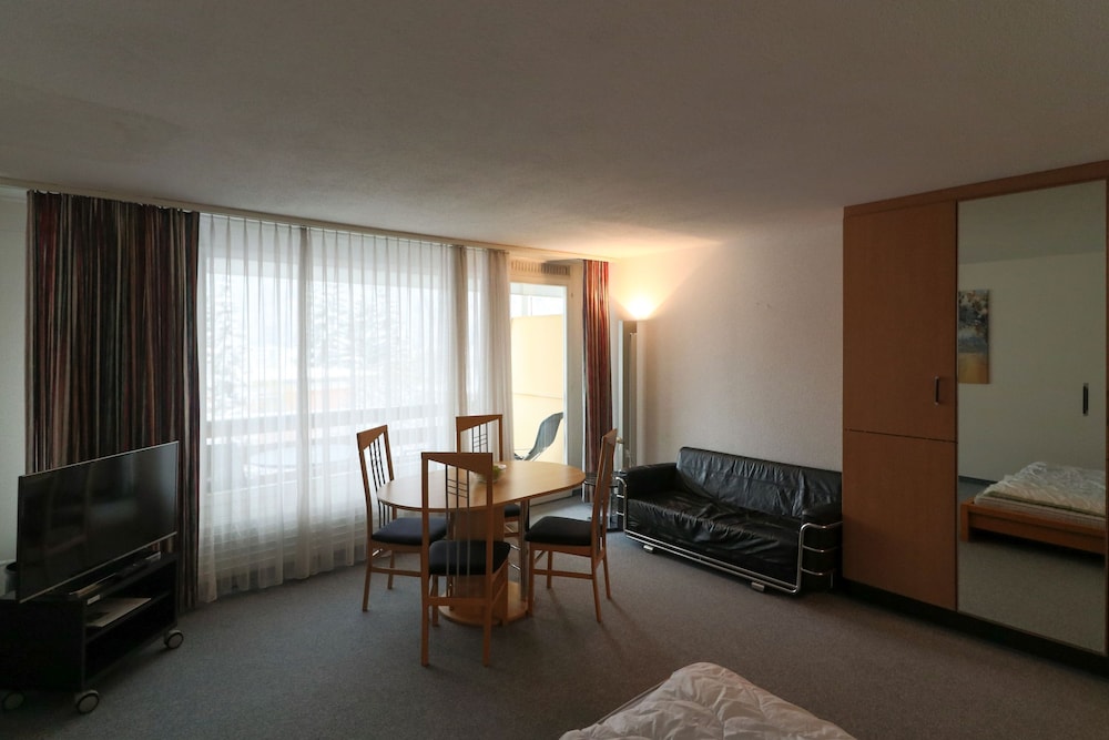 Apartments Cresta