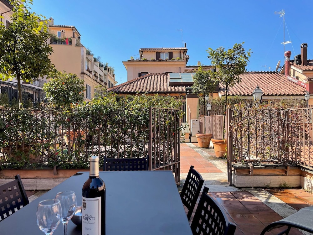 A8 Piazzetta Margutta A8 - My Extra Home
