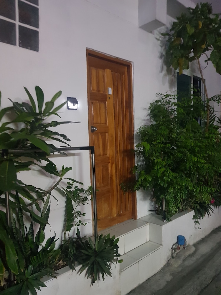 Sam's Place