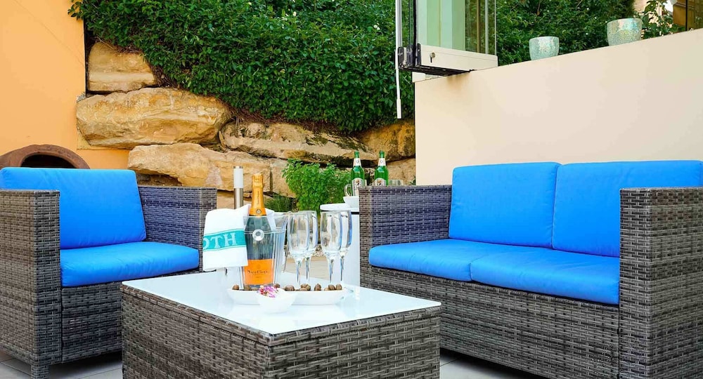Stunning 3 bedroom villa 'JZ02' with private pool, beautiful interiors, communal pool and resort facilities, Zephyros Village, Aphrodite Hills view 3