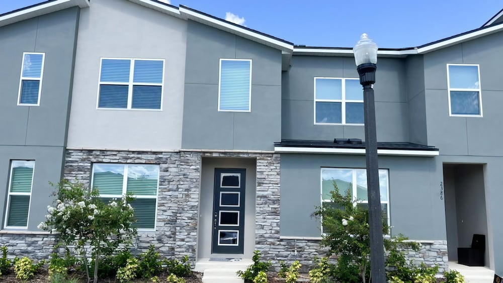 Solara Dreams 4BD Pool Home Next to Disney