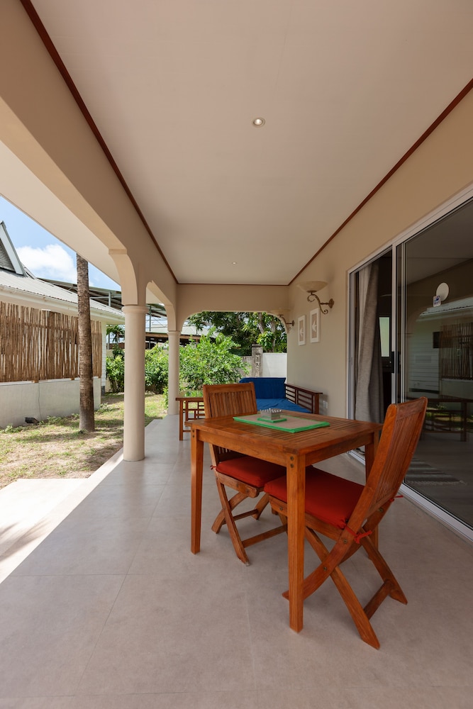 Villa Aya